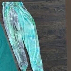 Green tie dye sweatpants